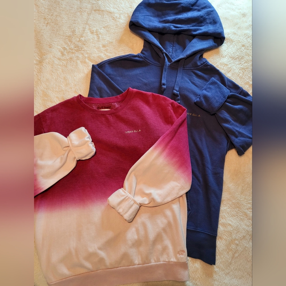 EUC ☆ Ivory Ella Sweatshirt